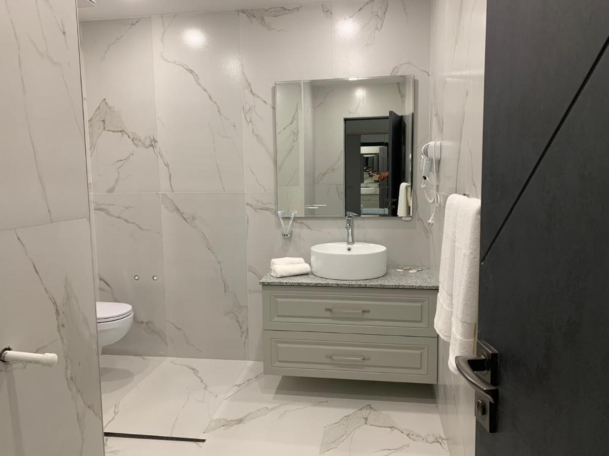Hotel Ashot Erkat 세반 외부 사진